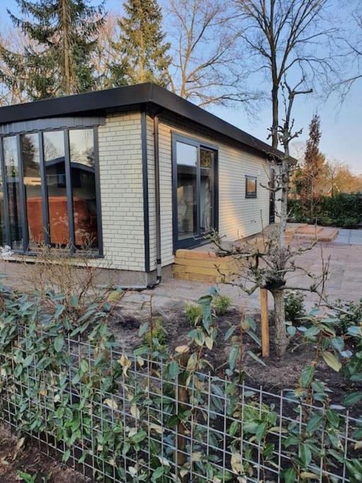 Cozy Chalet For 4 Veluwe Putten Ngoại thất bức ảnh
