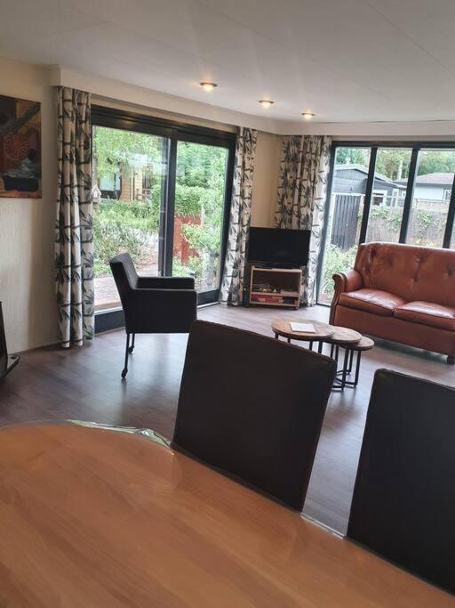 Cozy Chalet For 4 Veluwe Putten Ngoại thất bức ảnh